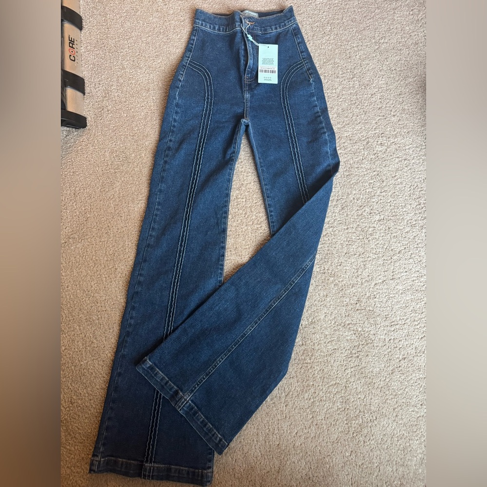 NWT Revice jeans (Rollergirl Flare/ Blue Clue Wash) size 23